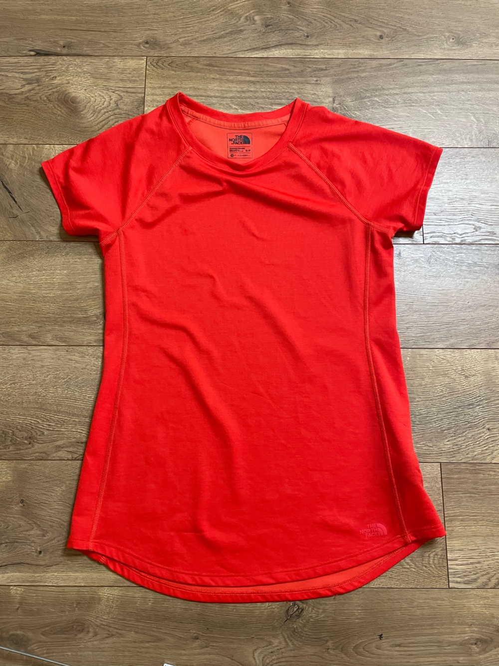 The North Face Flashdry deepCoral -red Short-Sleeve Crew Tee size Small - Picture 5 of 10
